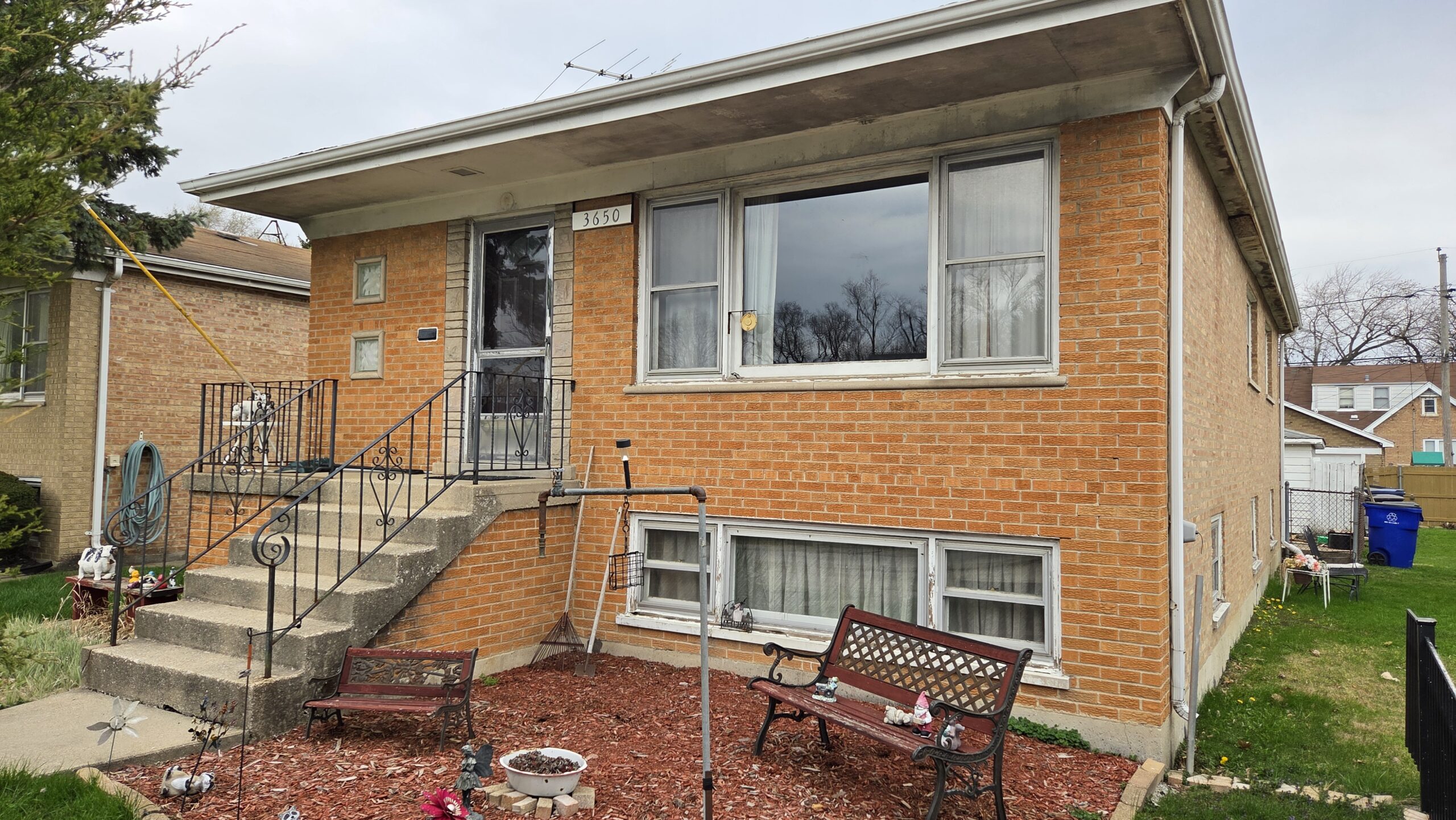 Brick ranch in Alsip
